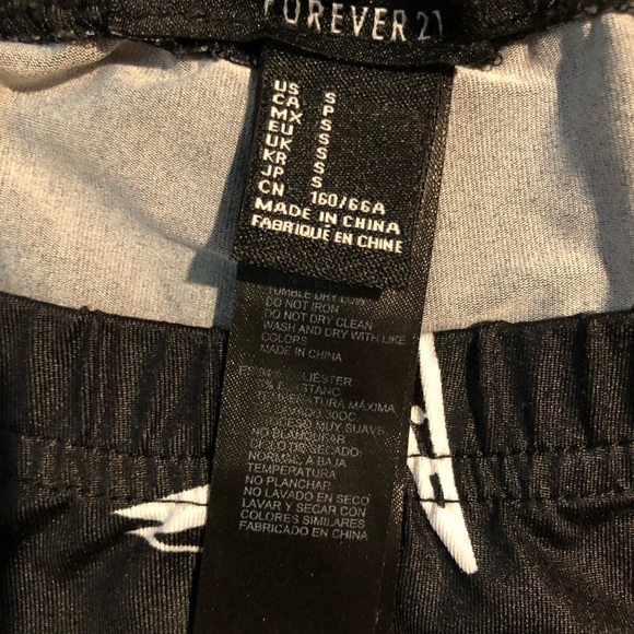 Forever 21 leggings size S - Picture 3 of 3